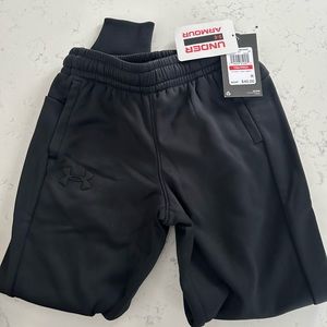 YXS NWT Black Under Armour pants